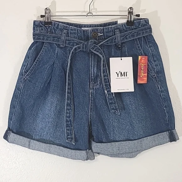 *NWT* YMI High-Rise Pleated Denim Shorts, size 3/26 - Picture 1 of 6
